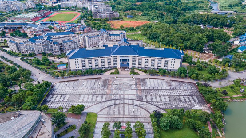 PCB电路板定制快速打样：揭秘其价格构成与关键因素