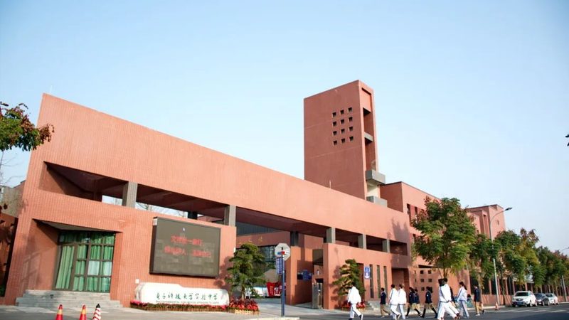 欧姆龙继电器常开常闭触点：功能与区别解析**